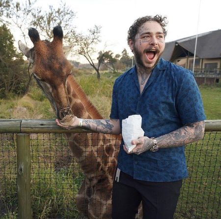 Rumors are surrounding Post Malone that he underwent weight loss.