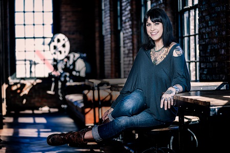 Danielle Colby posing for her blog.