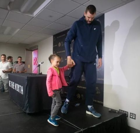 Marc Gasol has a daughter Julia Gasol Blesa.