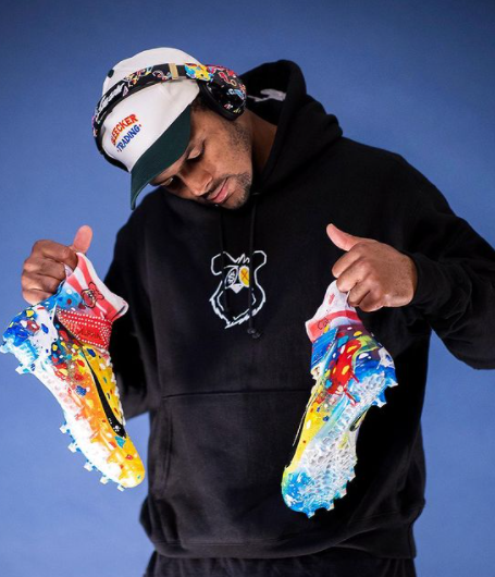 Deshaun Watson is showing off his shoes.