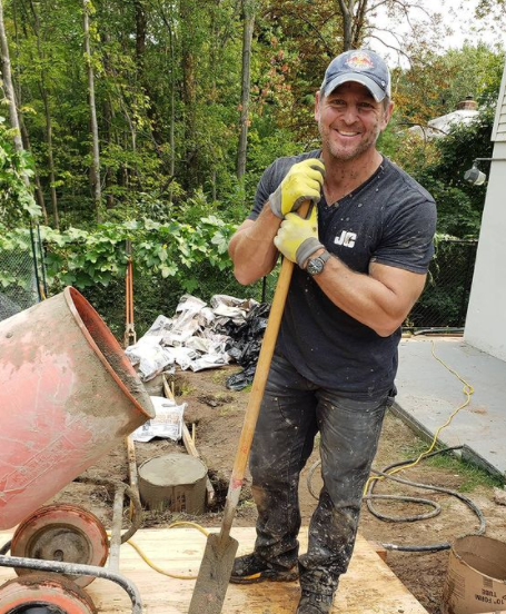 Jason Cameron was a host of Man Caves and Project Xtreme for the network.