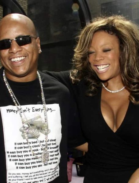 Kevin Hunter was previously married to Wendy Wiliams.