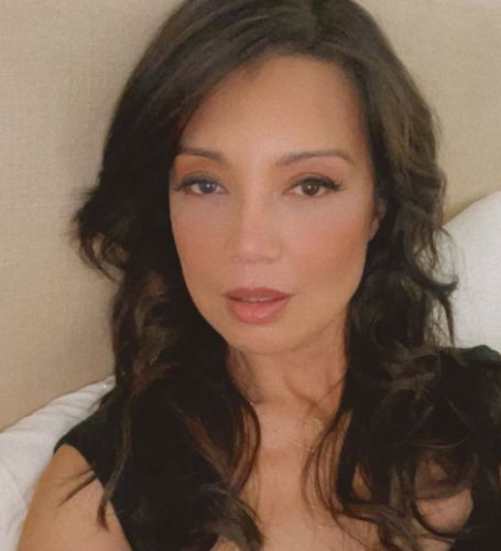 Ming-Na Wen is happily married to Eric Micheal Zee.