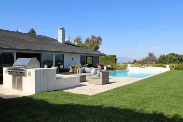 Josh Duhamel house worth $2.6 million.