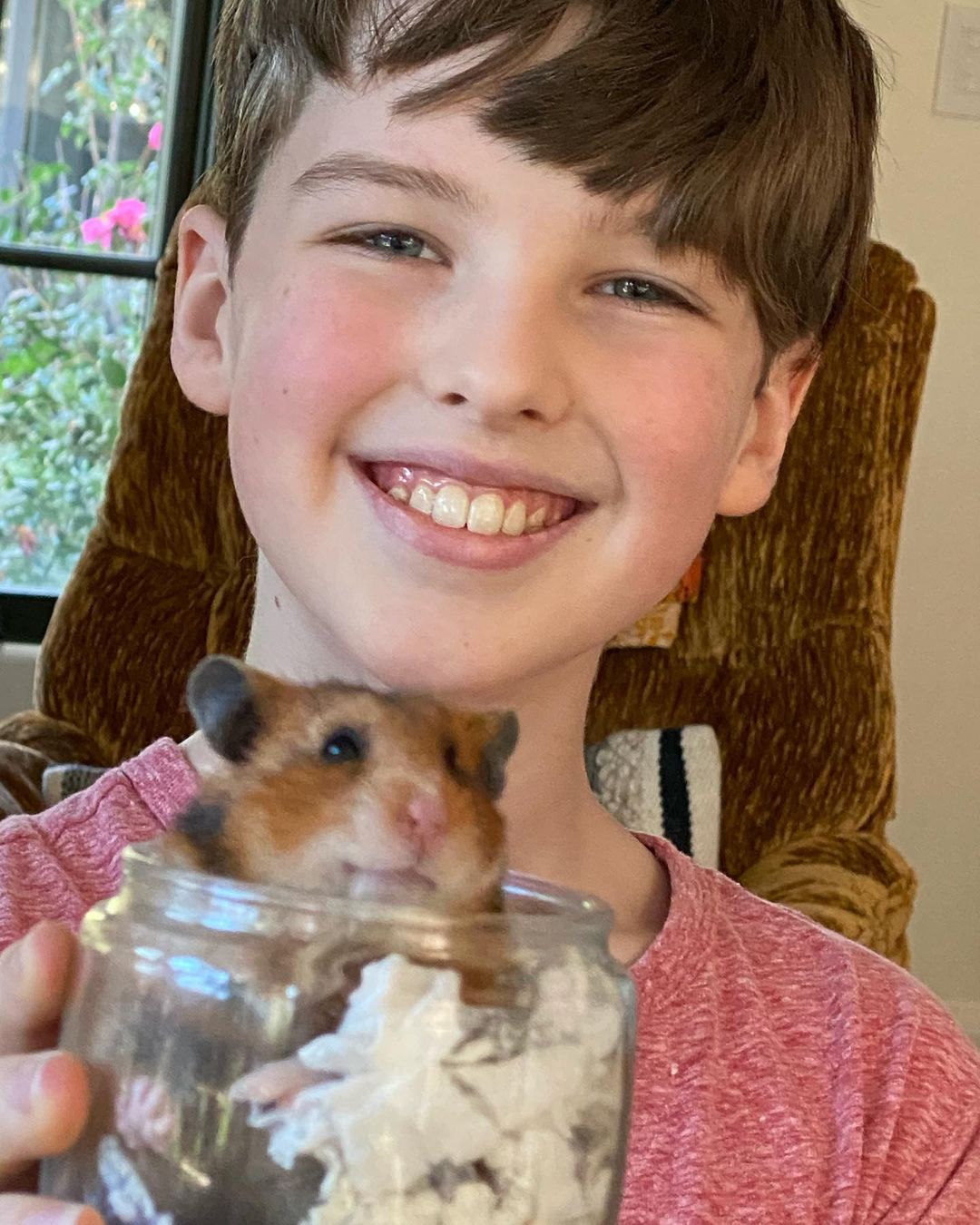 Iain Armitage with is pet hanster Natasha