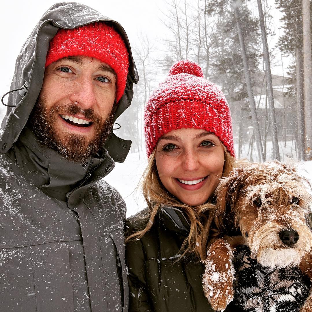 Jessica Rothe tied knot with her long term boyfriend Eric Clem.