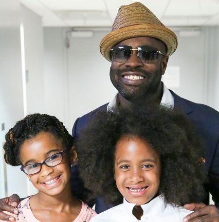 Tariq Trotter married his girlfriend, Michelle Trotter, in 2010. They together got four kids. 