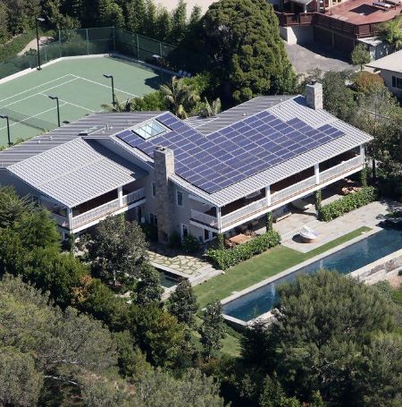 Owen Wilson added two side-by-side parcels of land on the island of Maui in Hawaii with an ocean in front on $5.85 million.