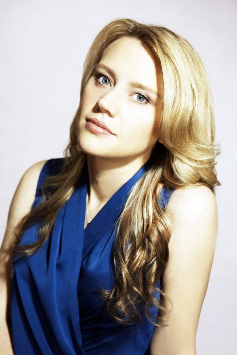 Beautiful Kate McKinnon.