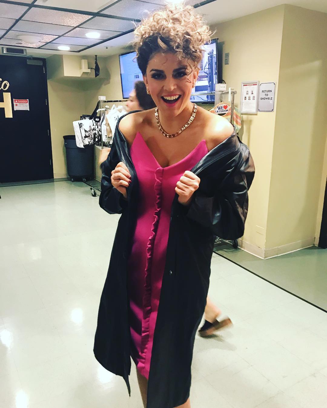 Cecily Strong posing for her post.