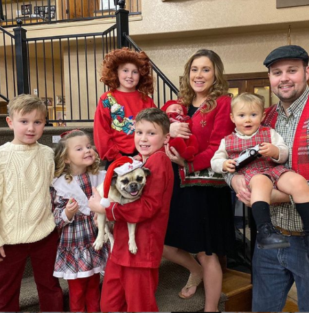 Anna Duggar and Josh Duggar are expecting their seventh baby girl.