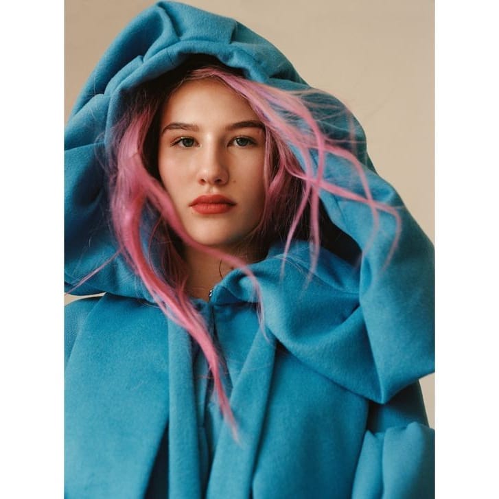 Sofia Hublitz was born on June 1, 1999, in Richmond, Virginia, USA.