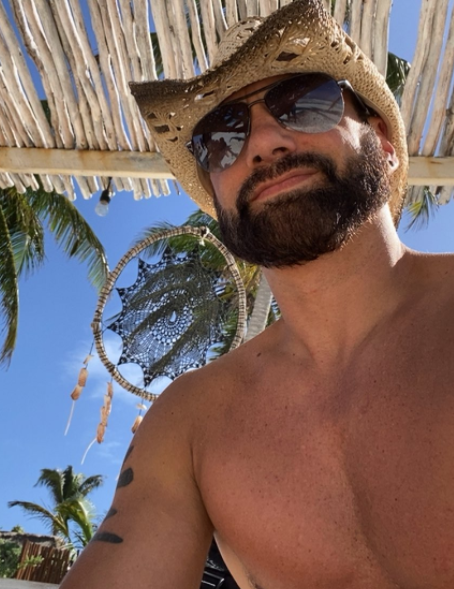 Austin Aries's estimated net worth is around $4 million.