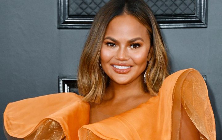 Chrissy Teigen Celebrates Personal Sobriety Milestone, 50 Days of Sobriety