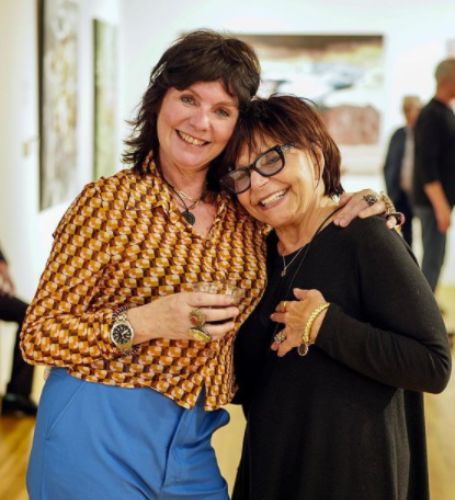 Kathryn Kates, a native New Yorker who appeared on "Seinfeld," "Orange Is the New Black," and "Law & Order: SVU," died in Florida after a cancer struggle. 