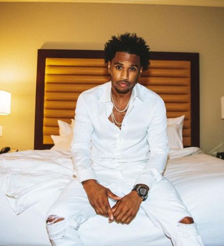 Trey Songz was trending on Twitter after fans claim he is the man in a sex tape that was leaked online.