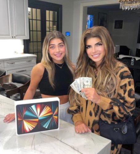 Teresa Giudice and Joe Giudice built a nearly 10,000-square-foot estate in Montville, New Jersey, in 2008.