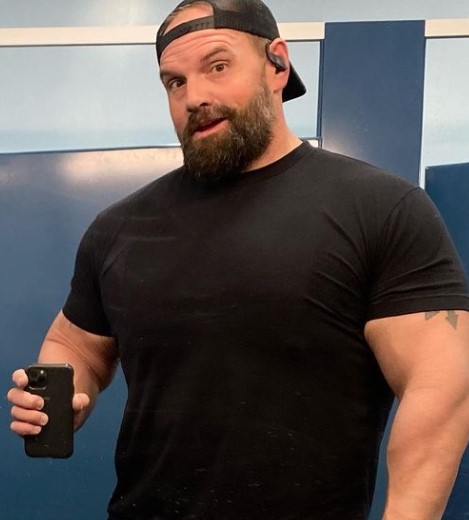 Ethan Suplee currently possesses an estimated net worth of&nbsp;$10 million.