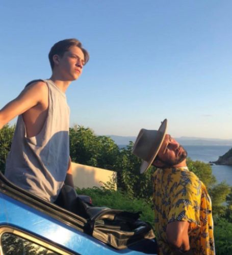 Ryder Robinson is the only child of Chris Robinson and Kate Hudson. 