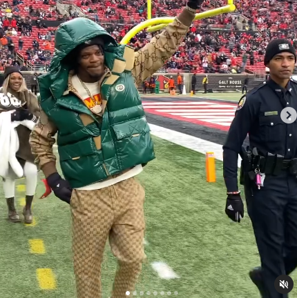 Lamar Jackson is in a relationship with Jaime Taylor since 2017.