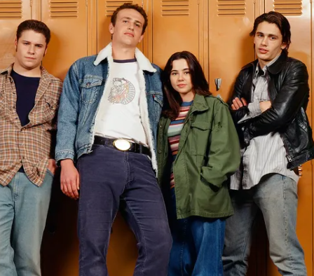 Segel foray into the celebrity dating scene was with Linda Cardellini.