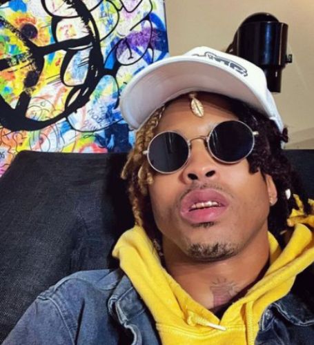 In October 2011, August Alsina released an untitled mixtape of acoustic covers.