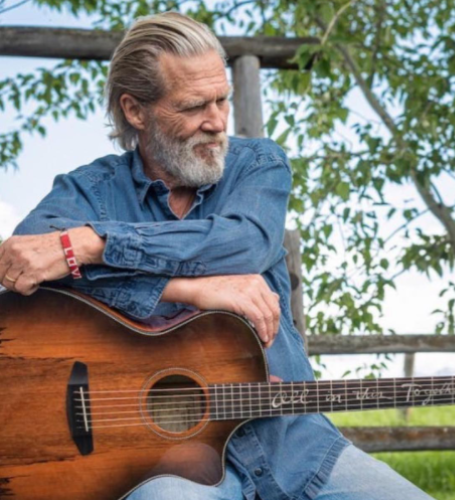 Jeff Bridges is an actor from the United States.