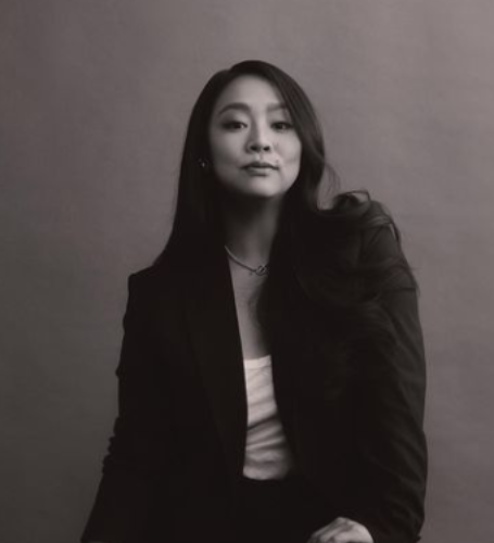 Stephanie Hsu made her television debut in an episode of the series Dandelion (2004).