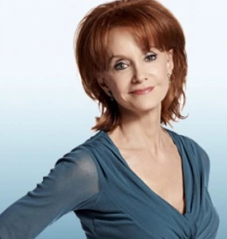 Swoosie Kurtz is currently unmarried.