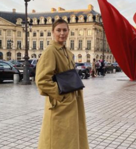 Maria Sharapova made her debut in 2000, winning the Eddie Herr International Junior Tennis Championships.