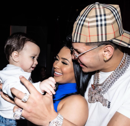 Edgar Berlanga and his girlfriend with their son.Photo Source: Instagram