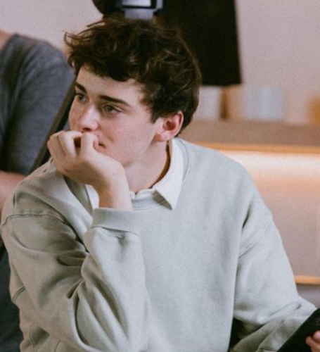 Noah Schnapp has made a large fortune throughout his acing career, and his estimated net worth is $3 million.