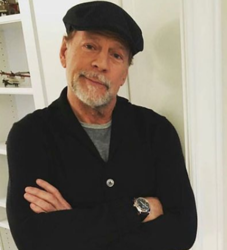 After being diagnosed with aphasia, actor Bruce Willis retired from acting.