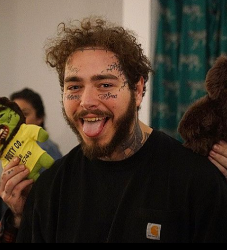 Malone was actually linked to Ashlen Diaz, and they were dating way before he gained fame.