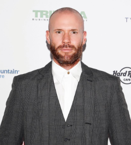 In 2018, Brooke Burke was briefly linked to British actor Oliver Trevena, shortly after her separation from David was revealed.