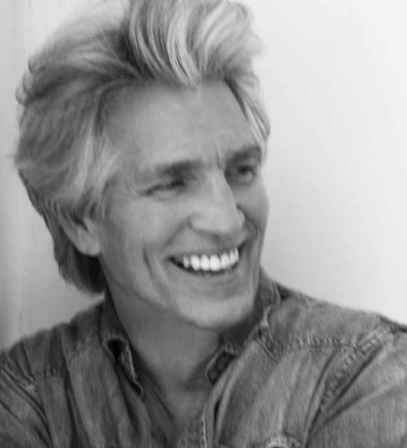 In 1977, Eric Roberts debuted on the soap opera Another World.