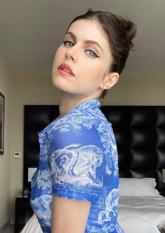 After Alexandra Daddario and Zac Efron costarred in 2017's Baywatch, rumors began to circulate about the couple.