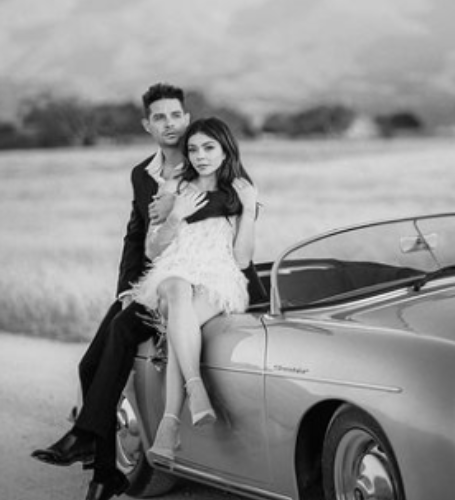 Sarah Hyland revealed on Jimmy Kimmel Live! in 2018 that she met Well Adams when he "slid into my DMs."