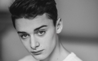 How much does Noah Schnapp make? What is his Net Worth in 2022?